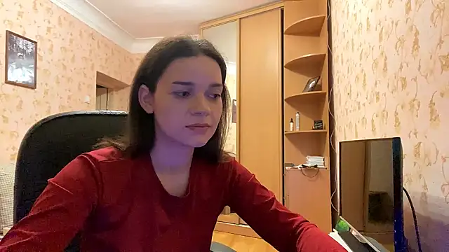 Snapshot of komerialimoros chatting on 7, 7, 2026 komerialimoros online show from 7, 7, 2026
