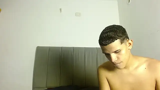 Snapshot of Jose_And_Daniel chatting on 26, 6, 2026 Jose And Daniel online show from 26, 6, 2026