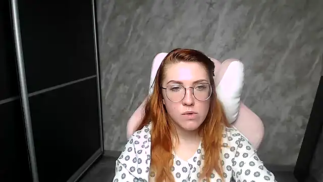 Reginasmilee online show from 15, 2, 2026