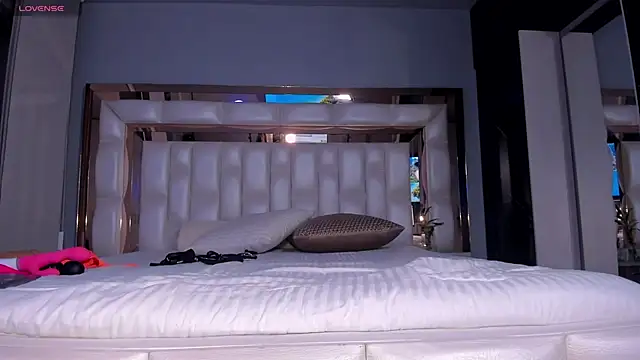 Snapshot of SarahPreston chatting on 13, 1, 2025 SarahPreston online show from 13, 1, 2025