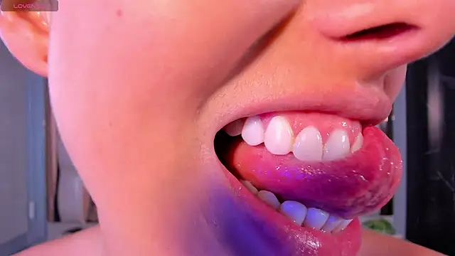 Snapshot of SarahPreston chatting on 25, 2, 2025 SarahPreston online show from 25, 2, 2025