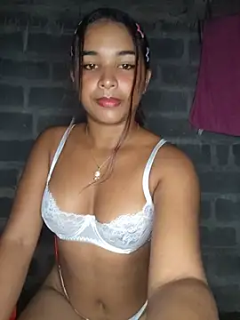Snapshot of Madeleik chatting on 2, 8, 2026 Madeleik online show from 2, 8, 2026