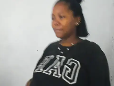 Snapshot of zury_paola chatting on 3, 7, 2026 zury paola online show from 3, 7, 2026