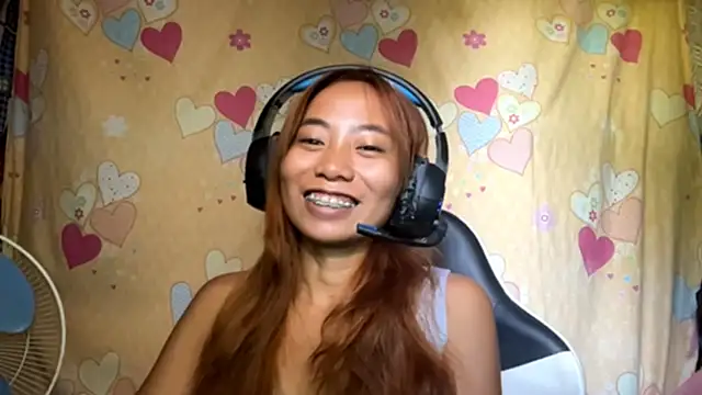 Snapshot of PiaSwida chatting on 1, 7, 2026 PiaSwida online show from 1, 7, 2026
