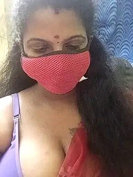 Snapshot of Poojitha-Queen chatting on 3, 7, 2026 Poojitha-Queen online show from 3, 7, 2026