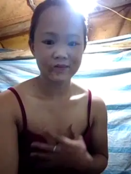 Snapshot of Hanhphuc_x chatting on 4, 7, 2026 Hanhphuc x online show from 4, 7, 2026