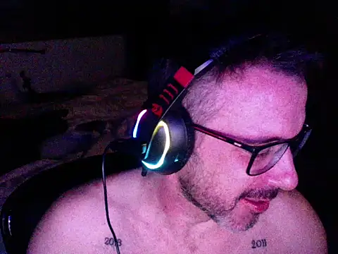 Snapshot of Gutto_stam chatting on 4, 7, 2026 Gutto stam online show from 4, 7, 2026