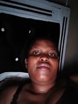 Snapshot of African-Queen1 chatting on 4, 7, 2026 African-Queen1 online show from 4, 7, 2026