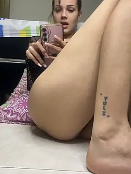 Snapshot of mia_cute01 chatting on 12, 7, 2026 mia cute01 online show from 12, 7, 2026