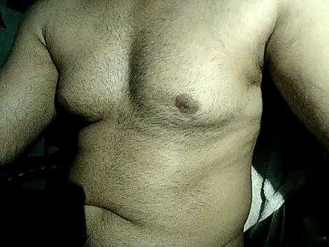 Snapshot of bodytobodyxxx chatting on 9, 7, 2026 bodytobodyxxx online show from 9, 7, 2026