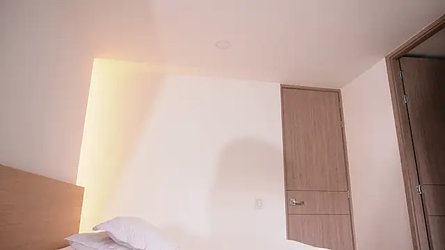 Snapshot of Veymont_ chatting on 7, 7, 2026 Veymont online show from 7, 7, 2026