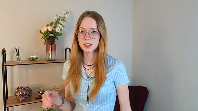 Snapshot of Barbara__Blake chatting on 17, 7, 2026 Barbara Blake online show from 17, 7, 2026