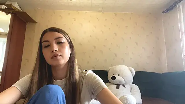Snapshot of EIIieRin chatting on 8, 7, 2026 EIIieRin online show from 8, 7, 2026