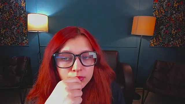 Snapshot of SarahDeen1 chatting on 9, 7, 2026 SarahDeen1 online show from 9, 7, 2026