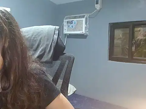 Snapshot of maria_bles chatting on 10, 7, 2026 maria bles online show from 10, 7, 2026