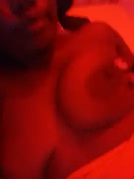 Snapshot of dimplesvybes chatting on 10, 7, 2026 dimplesvybes online show from 10, 7, 2026