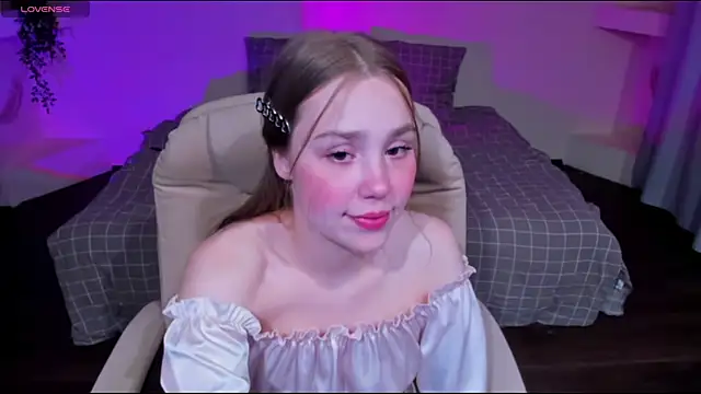 Snapshot of your_new_love chatting on 9, 7, 2026 your new love online show from 9, 7, 2026