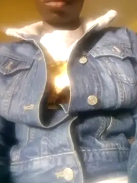 Snapshot of creamerhoty chatting on 10, 7, 2026 creamerhoty online show from 10, 7, 2026