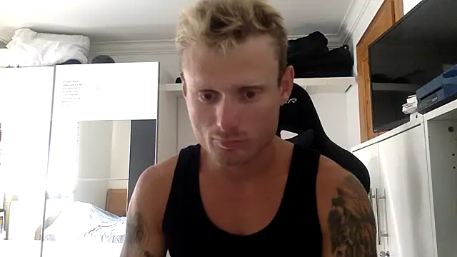 Snapshot of Nakedendurance1994 chatting on 12, 7, 2026 Nakedendurance1994 online show from 12, 7, 2026