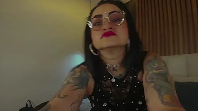 NoeliaSaenz   online show from 13, 7, 2026