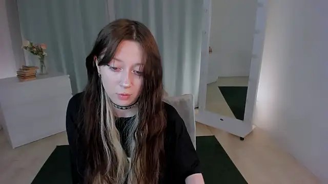 Snapshot of MiyuuNami chatting on 11, 7, 2026 MiyuuNami online show from 11, 7, 2026
