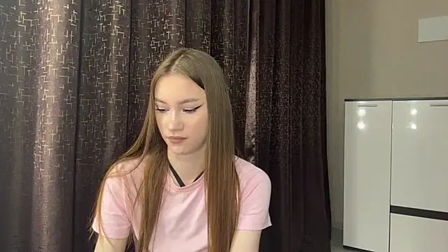 Snapshot of OlimpiaFontenot chatting on 13, 7, 2026 OlimpiaFontenot online show from 13, 7, 2026