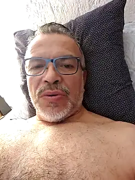 Snapshot of cared72 chatting on 18, 7, 2026 cared72 online show from 18, 7, 2026