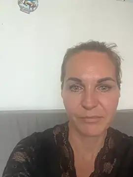 ElaraRose- online show from 17, 7, 2026