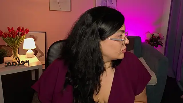 Snapshot of MiaCoollins chatting on 14, 7, 2026 MiaCoollins online show from 14, 7, 2026
