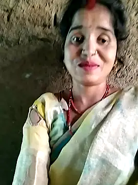 Snapshot of Simran_Love143 chatting on 19, 7, 2026 Simran Love143 online show from 19, 7, 2026