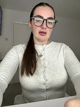 milfymell online show from 25, 7, 2026