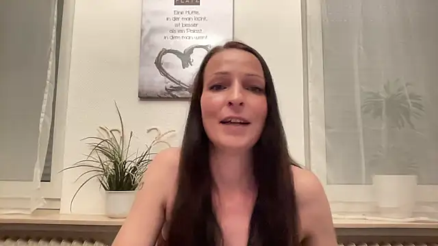Snapshot of MilaArden chatting on 15, 7, 2026 MilaArden online show from 15, 7, 2026