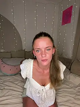 Stella Rosee online show from 17, 7, 2026