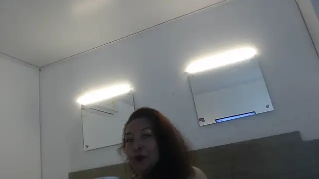 Snapshot of SpohieSoler chatting on 21, 7, 2026 SpohieSoler online show from 21, 7, 2026