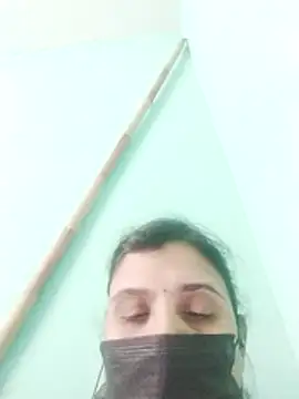 ShaliniL10 online show from 21, 7, 2026
