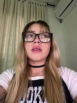 Snapshot of ZoeJhonson-1 chatting on 28, 7, 2026 ZoeJhonson-1 online show from 28, 7, 2026