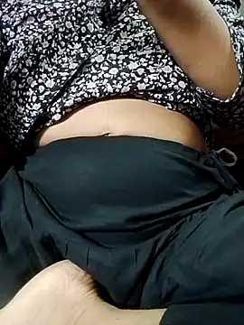 Snapshot of Bangla_girl chatting on 24, 7, 2026 Bangla girl online show from 24, 7, 2026