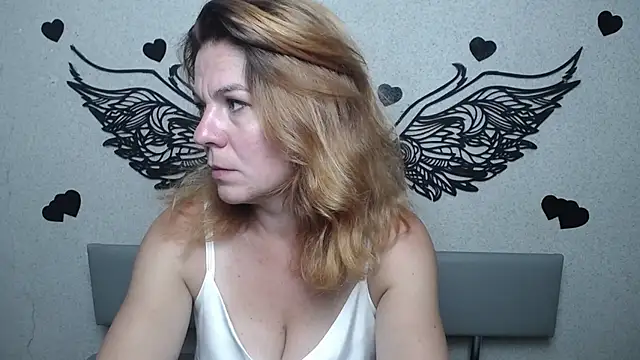 Snapshot of ZheniaNikrasova chatting on 23, 7, 2026 ZheniaNikrasova online show from 23, 7, 2026