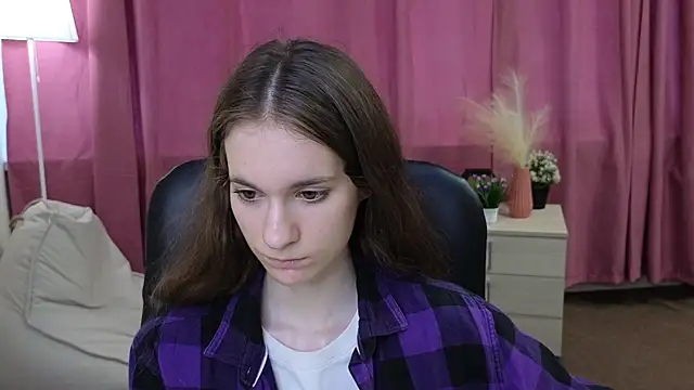 MuoiSlattery online show from 24, 7, 2026
