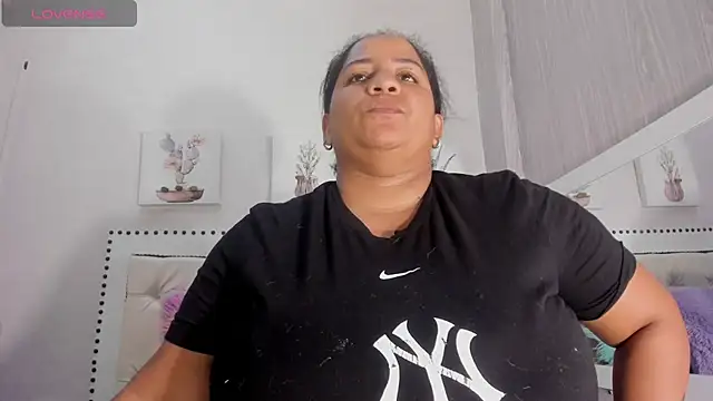 Snapshot of Dajanaaroa chatting on 19, 12, 2024 Dajanaaroa online show from 19, 12, 2024