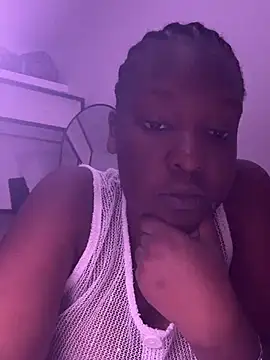 Snapshot of curvyreen chatting on 4, 8, 2026 curvyreen online show from 4, 8, 2026