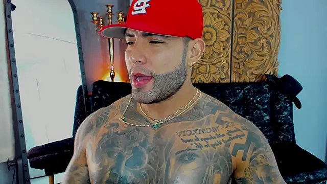 Aaron Vega online show from 4, 8, 2026