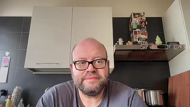 theitalianbear online show from 13, 4, 2026