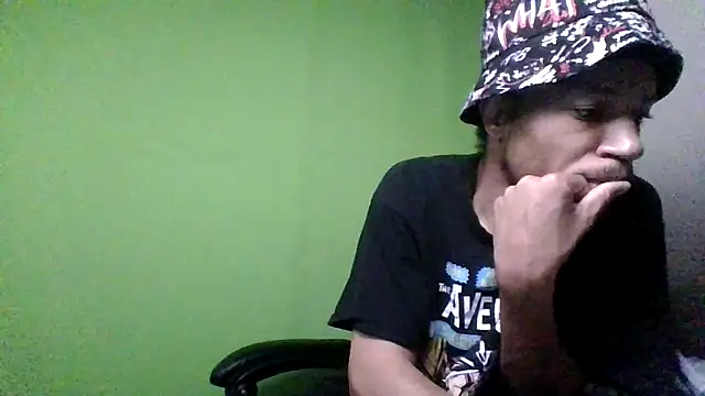 Snapshot of kingstudiobest chatting on 10, 12, 2024 kingstudiobest online show from 10, 12, 2024