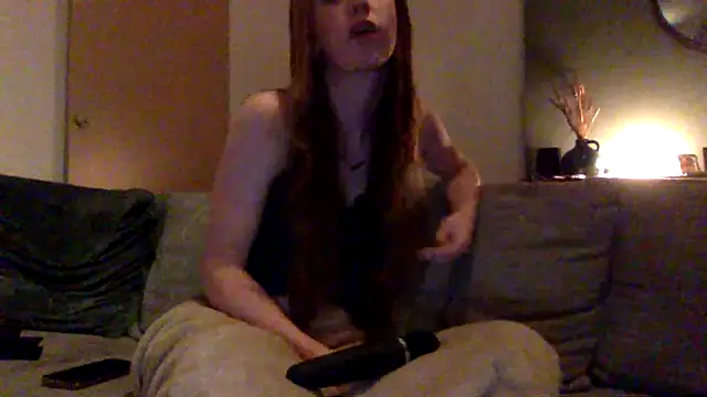 Snapshot of itsyourqueen chatting on 6, 8, 2026 itsyourqueen online show from 6, 8, 2026