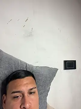 Snapshot of Cristopher_0 chatting on 4, 8, 2026 Cristopher 0 online show from 4, 8, 2026