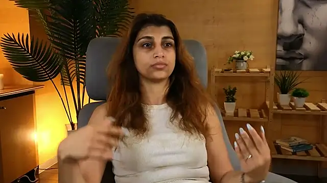 DinahSysak online show from 4, 8, 2026