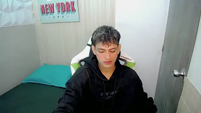 Snapshot of Cody_juniorr_ chatting on 1, 8, 2026 Cody juniorr online show from 1, 8, 2026