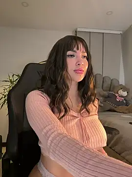 Snapshot of HannaBeckett chatting on 20, 2, 2025 HannaBeckett online show from 20, 2, 2025