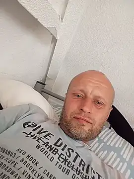 OjChcialaby online show from 2, 8, 2026